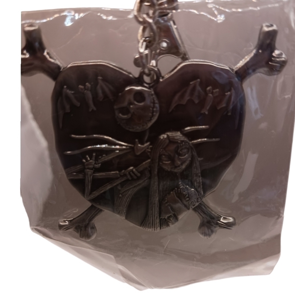 Disney Nightmare before christmas Jack & Sally in heart pewter keychain silver
